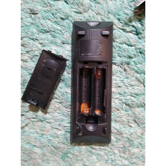 Sony Progressive Scan CD/DVD Player Black DVP-SR210P w/ remote And Cords - Picture 4 of 5